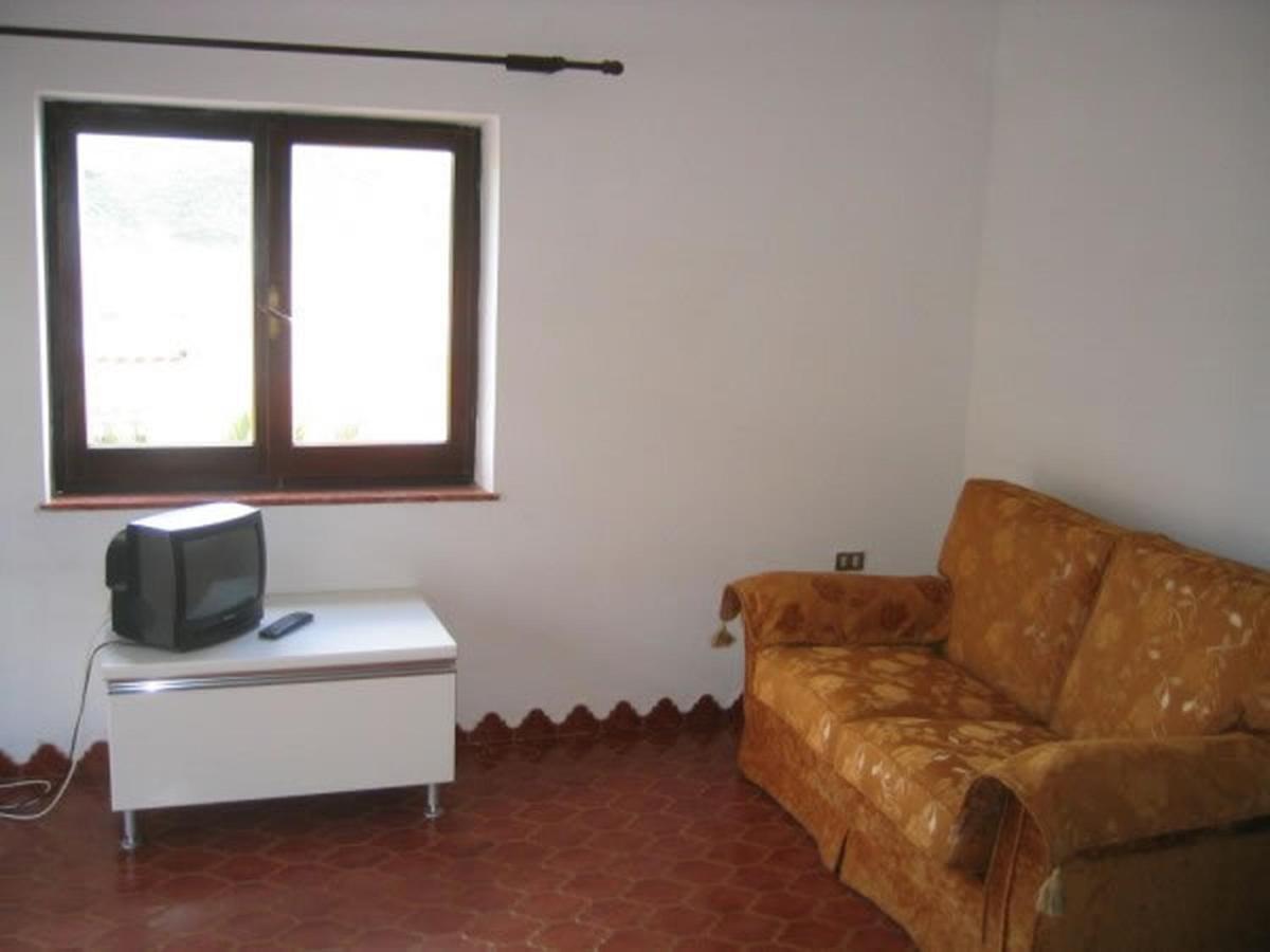 Nice Apartments In Waterfront Villa In Bosa Porto Alabe Tresnuraghes Exterior photo
